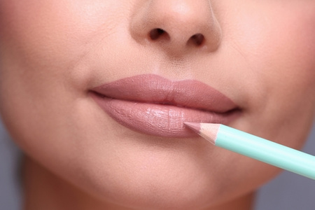 Hulu Konturówka do ust o kremowej konsystencji Perfect Beige