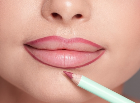 Hulu Konturówka do ust o kremowej konsystencji Vintage Rose