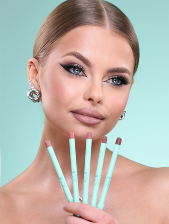 Hulu Konturówka do ust o kremowej konsystencji Cool Frappe