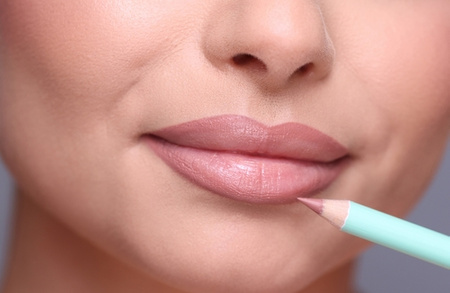 Hulu Konturówka do ust o kremowej konsystencji Perfect Beige