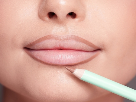 Hulu Konturówka do ust o kremowej konsystencji Sepia